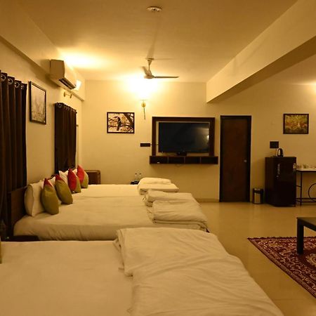 Olive Resort - Sillari Pench Silari ภายนอก รูปภาพ