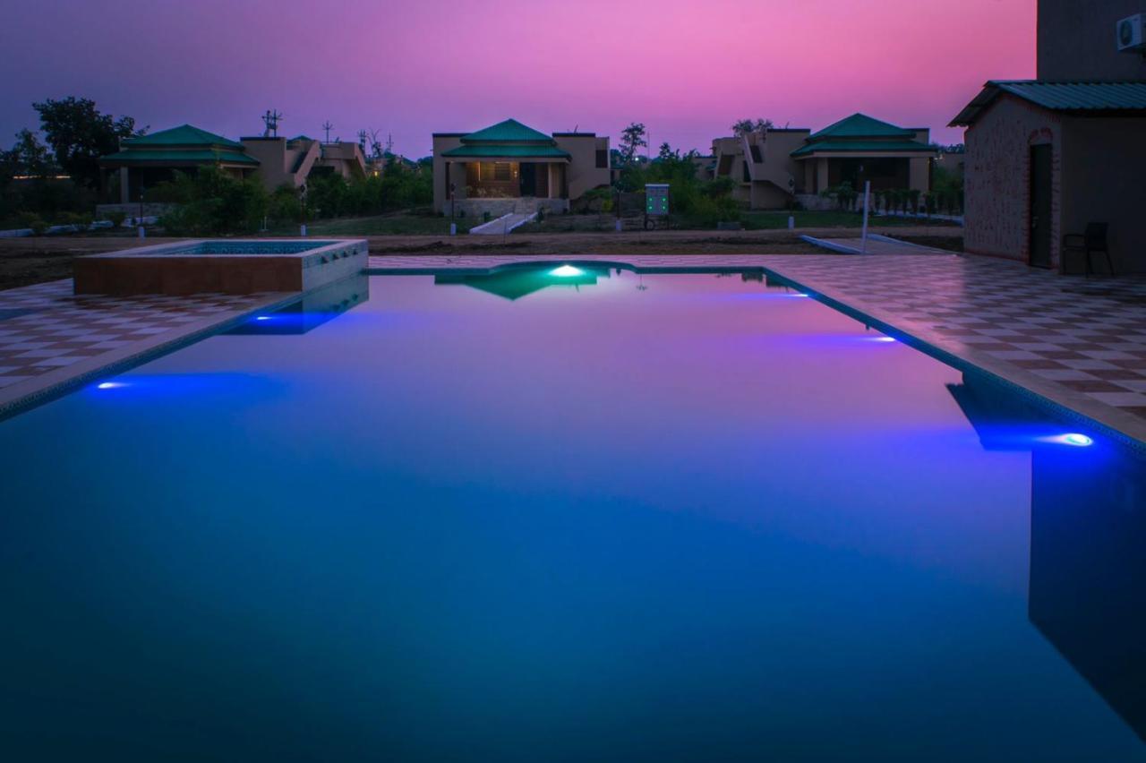 Olive Resort - Sillari Pench Silari ภายนอก รูปภาพ