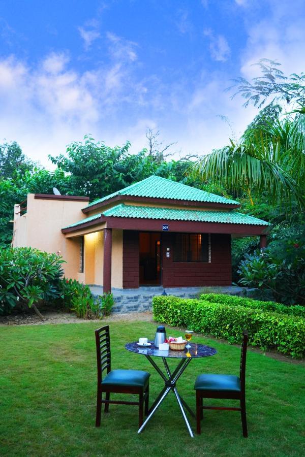 Olive Resort - Sillari Pench Silari ภายนอก รูปภาพ